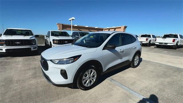 new 2025 Ford Escape car, priced at $29,819