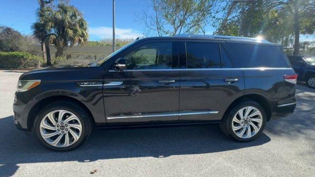 used 2024 Lincoln Navigator car, priced at $80,999