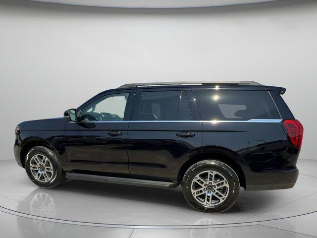 new 2025 Ford Expedition car, priced at $67,478