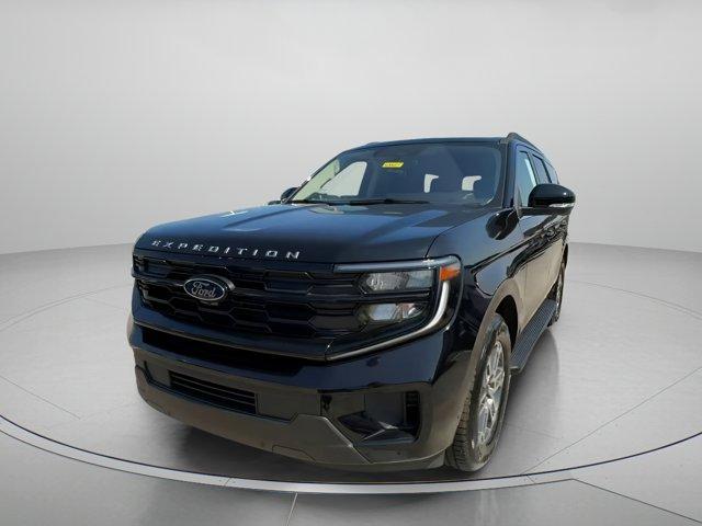 new 2025 Ford Expedition car, priced at $67,478