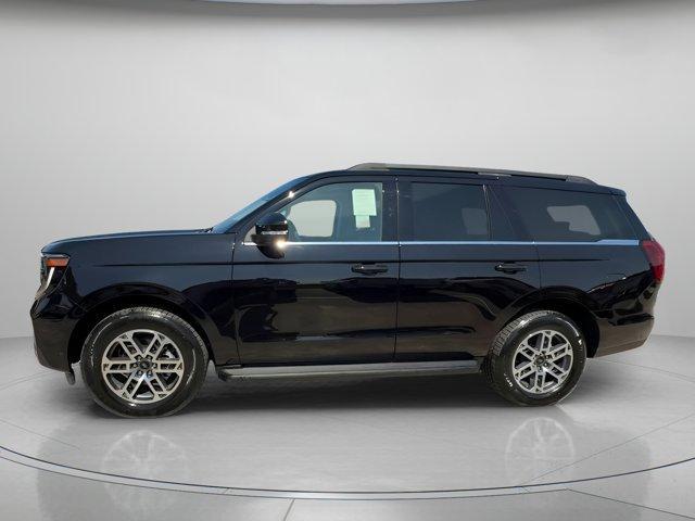 new 2025 Ford Expedition car, priced at $67,478