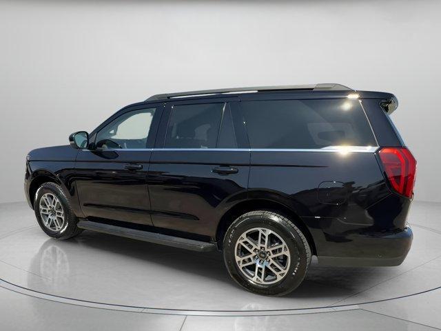 new 2025 Ford Expedition car, priced at $67,478