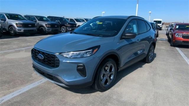 new 2025 Ford Escape car, priced at $30,317