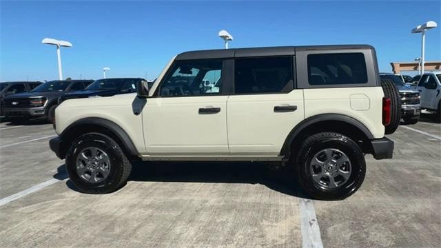 new 2025 Ford Bronco car, priced at $46,057