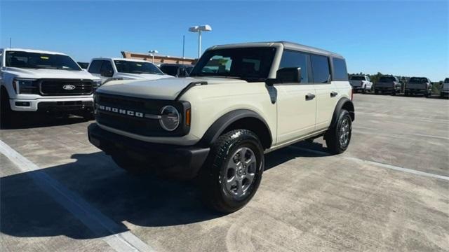new 2025 Ford Bronco car, priced at $46,057