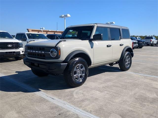 new 2025 Ford Bronco car, priced at $46,057