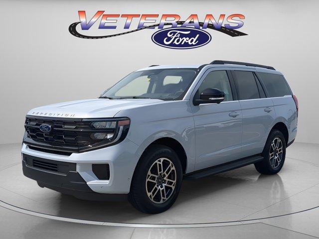 new 2025 Ford Expedition car, priced at $66,980