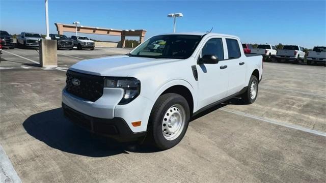 new 2025 Ford Maverick car