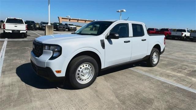 new 2025 Ford Maverick car