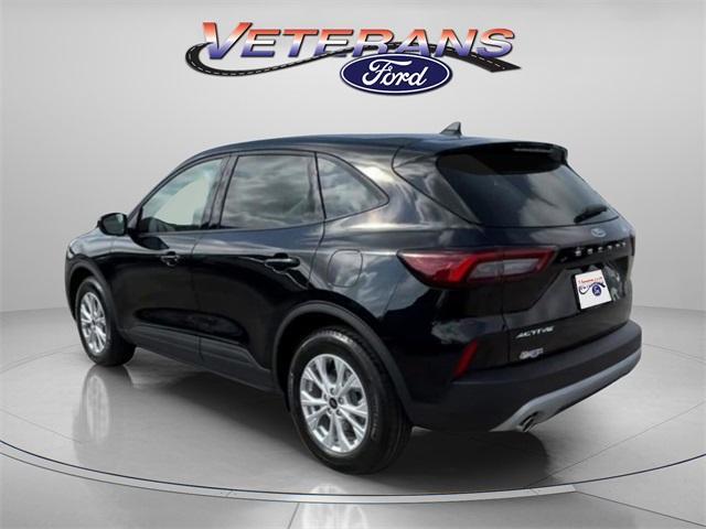 new 2025 Ford Escape car, priced at $29,631