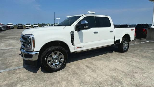 new 2025 Ford F-250 car, priced at $95,718