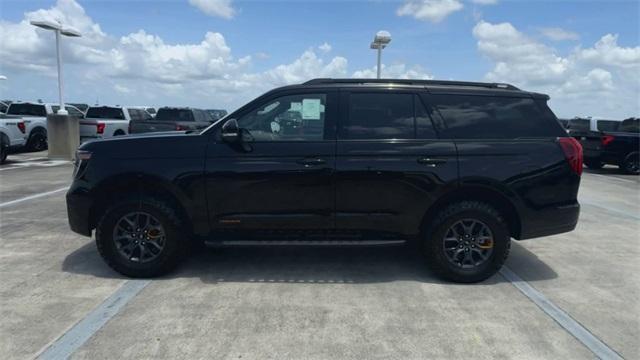 new 2025 Ford Expedition car, priced at $82,195