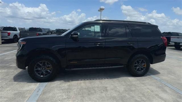 new 2025 Ford Expedition car, priced at $82,195