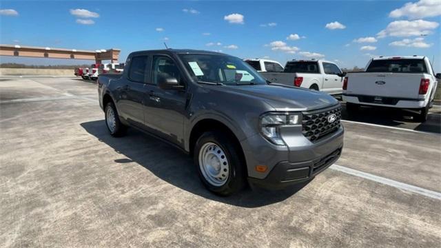 new 2025 Ford Maverick car, priced at $29,051