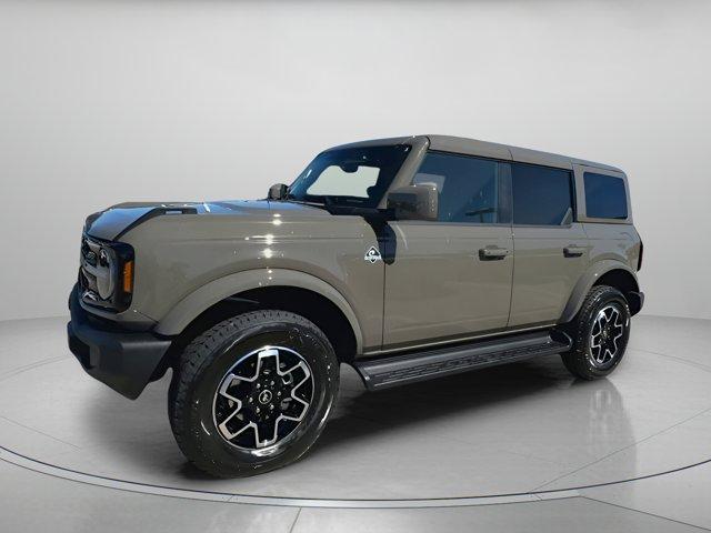 new 2025 Ford Bronco car, priced at $50,117