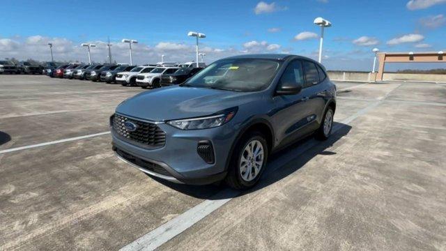 new 2025 Ford Escape car, priced at $28,960