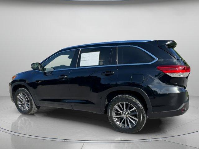 used 2019 Toyota Highlander car, priced at $22,990