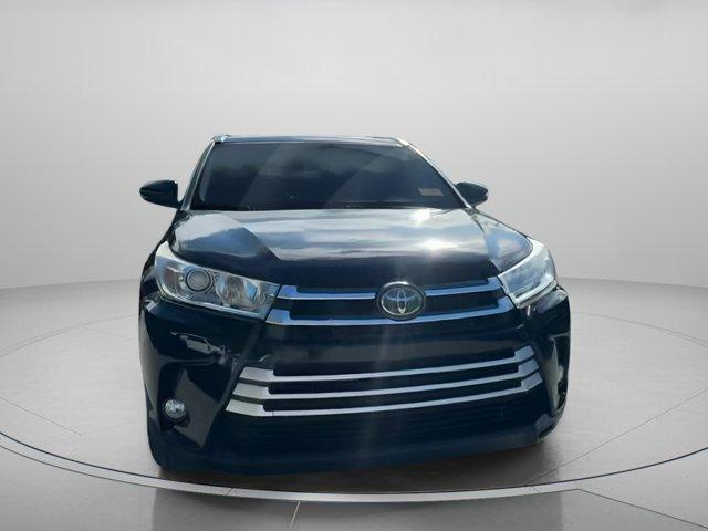 used 2019 Toyota Highlander car, priced at $22,990