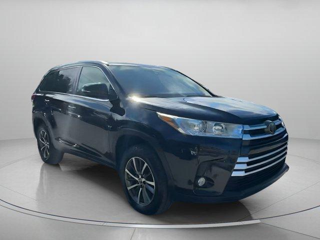 used 2019 Toyota Highlander car, priced at $22,990