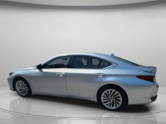 used 2022 Lexus ES 300h car, priced at $42,998