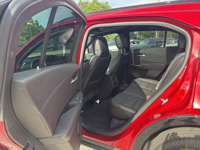 used 2024 Cadillac XT4 car, priced at $41,999