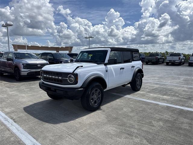 new 2025 Ford Bronco car, priced at $42,951
