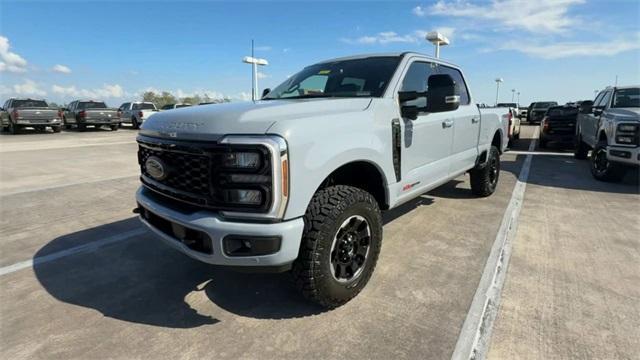 new 2025 Ford F-250 car, priced at $91,520