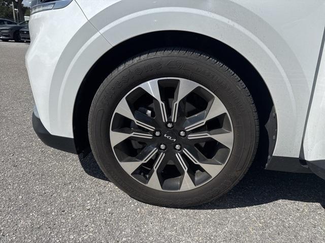 used 2022 Kia Carnival car, priced at $27,999