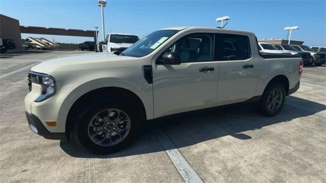 new 2025 Ford Maverick car, priced at $29,674