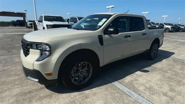 new 2025 Ford Maverick car, priced at $29,674