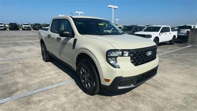 new 2025 Ford Maverick car, priced at $29,674