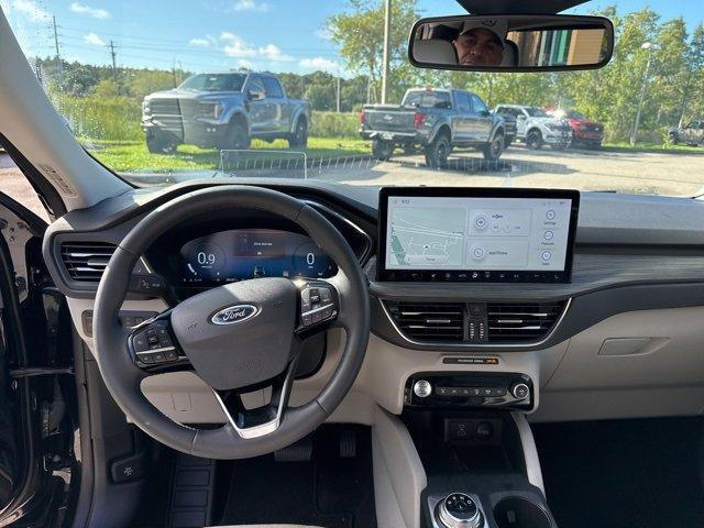 used 2023 Ford Escape car, priced at $28,989