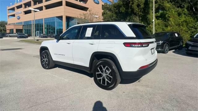 used 2025 Jeep Grand Cherokee car, priced at $39,999