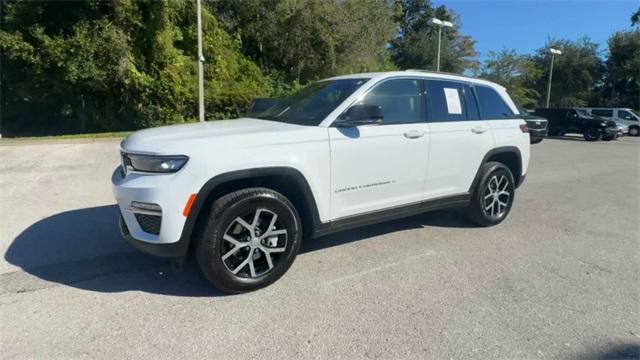 used 2025 Jeep Grand Cherokee car, priced at $39,999