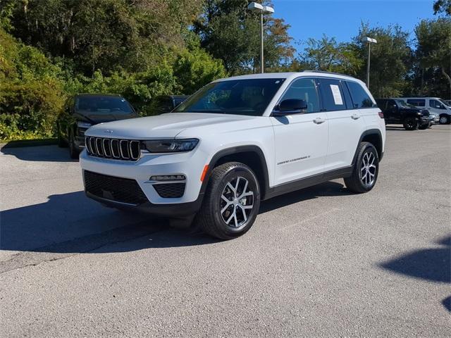 used 2025 Jeep Grand Cherokee car, priced at $39,999
