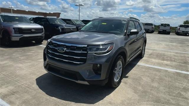 new 2025 Ford Explorer car, priced at $42,405