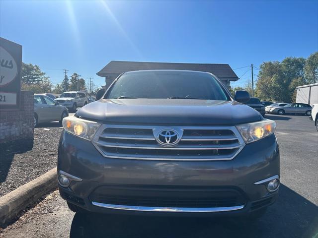 used 2013 Toyota Highlander car, priced at $10,999