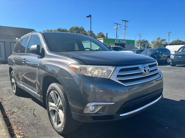 used 2013 Toyota Highlander car, priced at $10,999