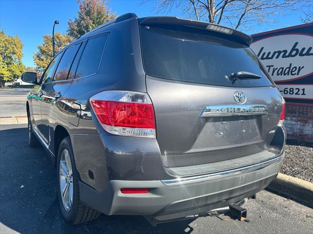 used 2013 Toyota Highlander car, priced at $10,999