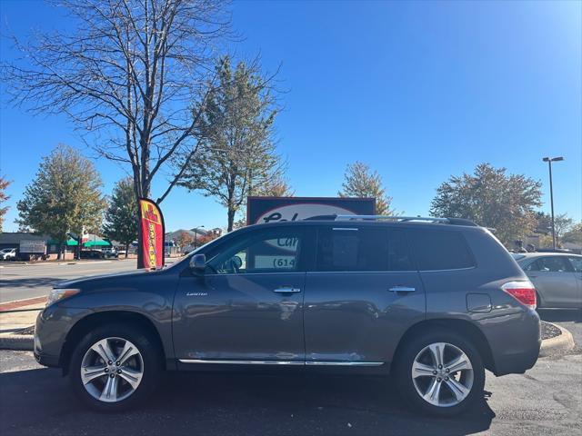 used 2013 Toyota Highlander car, priced at $10,999