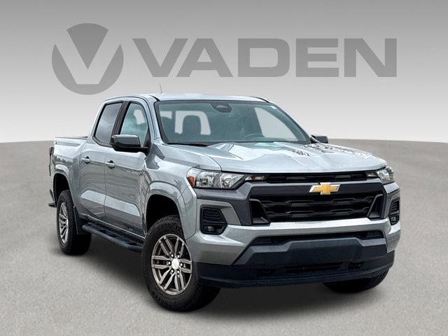 used 2023 Chevrolet Colorado car, priced at $29,986