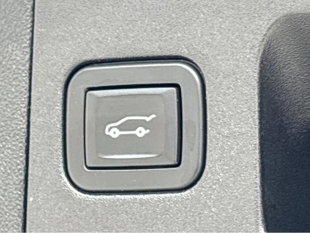 used 2021 Cadillac XT5 car, priced at $22,886