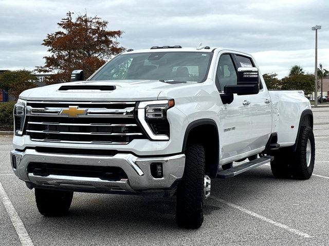 new 2025 Chevrolet Silverado 3500 car, priced at $84,360