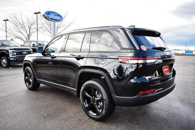 new 2025 Jeep Grand Cherokee car, priced at $48,919