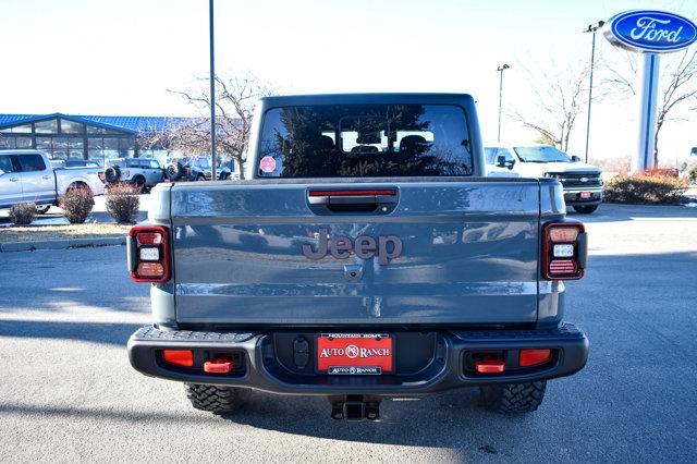 new 2025 Jeep Gladiator car, priced at $54,564