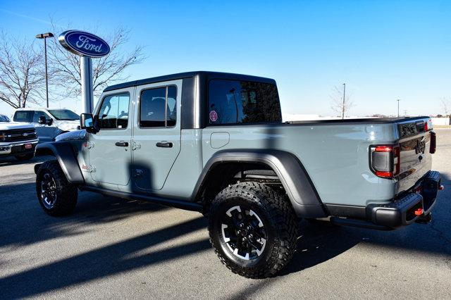 new 2025 Jeep Gladiator car, priced at $54,564