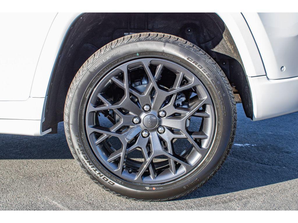 new 2025 Jeep Grand Cherokee car, priced at $57,250