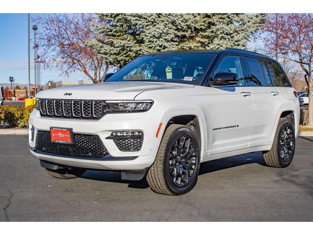 new 2025 Jeep Grand Cherokee car, priced at $57,250