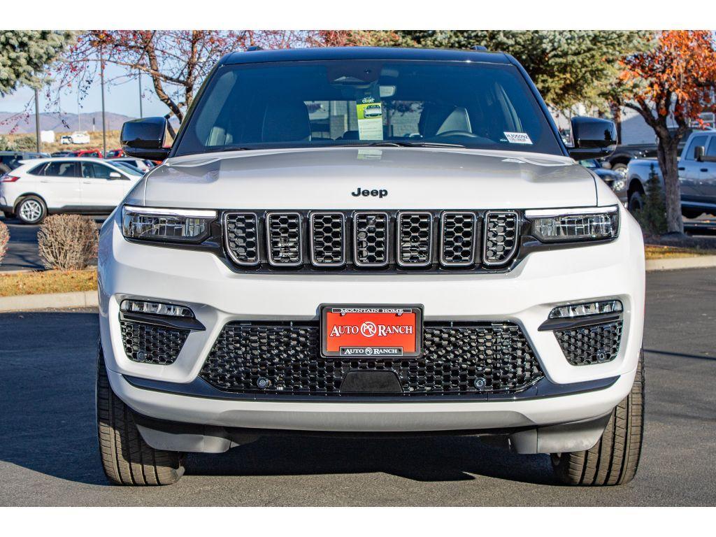 new 2025 Jeep Grand Cherokee car, priced at $57,250