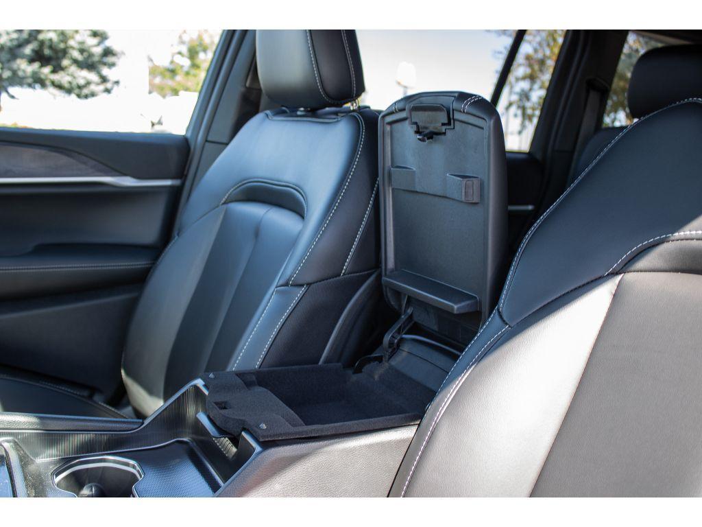 new 2025 Jeep Grand Cherokee car, priced at $42,750